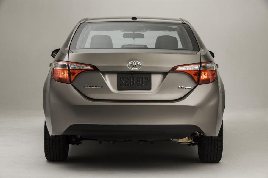  Toyota Corolla 2014 года  (фото 18 из 212)